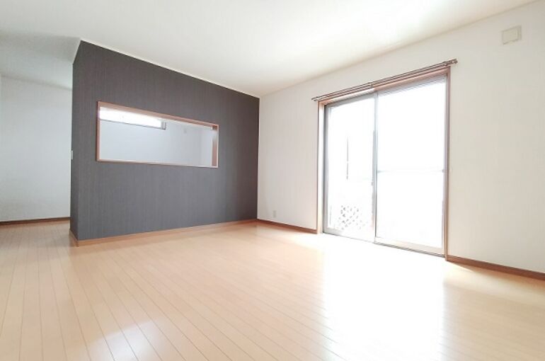 厚木市妻田3丁目　中古